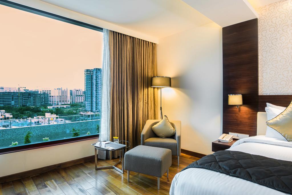 Howard Johnson By Wyndham, Hebbal, Bengaluru Eksteriør bilde