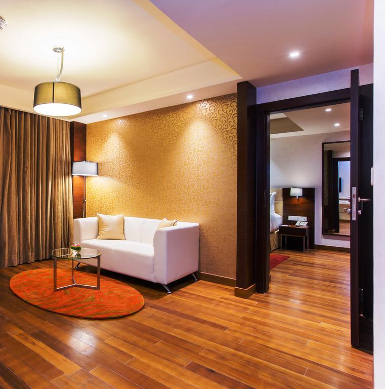 Howard Johnson By Wyndham, Hebbal, Bengaluru Eksteriør bilde