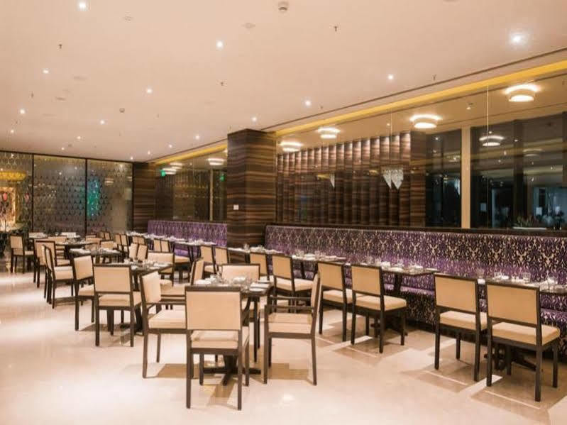 Howard Johnson By Wyndham, Hebbal, Bengaluru Eksteriør bilde